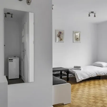 Zurominska Comfort Studio
